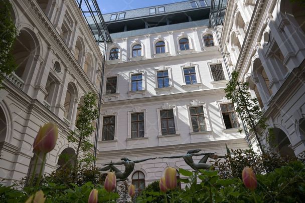 Körönd Palace - Skyloft | Property for Long Term Rent in Budapest - Photo 1