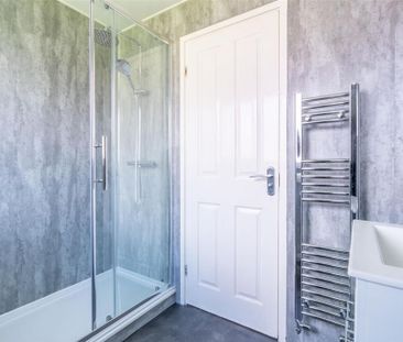 2 bedroom flat to rent - Photo 6