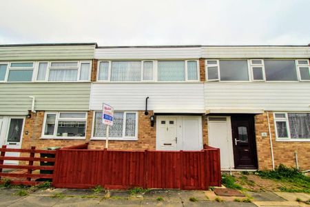 3 bedroom terraced house to rent - Photo 2