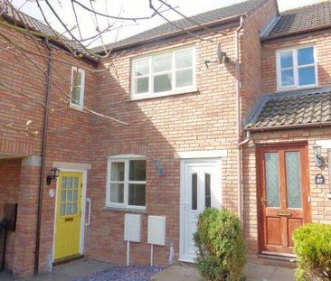 2 bedroom end of terrace house to rent - Photo 2