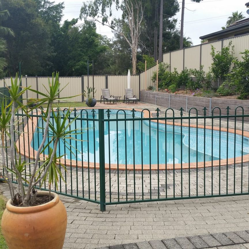 3 bedroom Villa in Ashmore for Rent - Photo 2