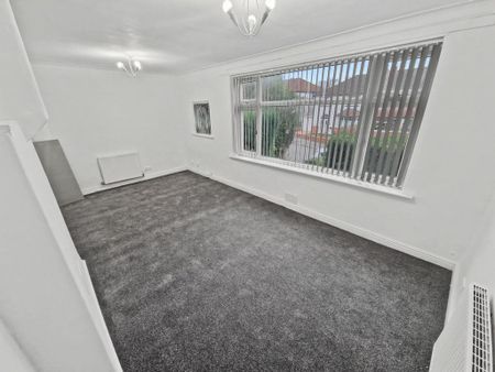 4 bedroom semi-detached house to rent - Photo 5