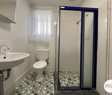 15/22 Mowatt Street, Queanbeyan East NSW 2620 - House For Rent | Do... - Photo 2