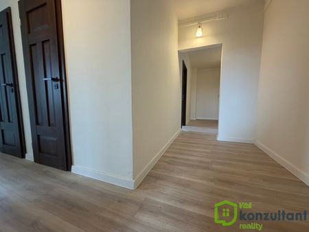 Pronájem bytu 3+1 73 m - Fotografie 3