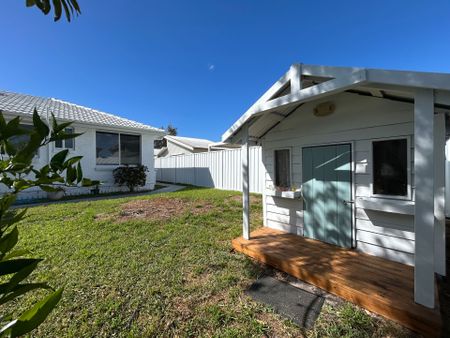 Coastal 4 Bed - 2 Bath, Outdoor Entertaining, Ducted Air - Photo 3