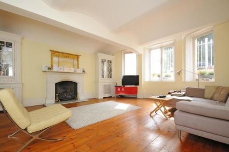 4 bedroom flat to rent - Photo 4