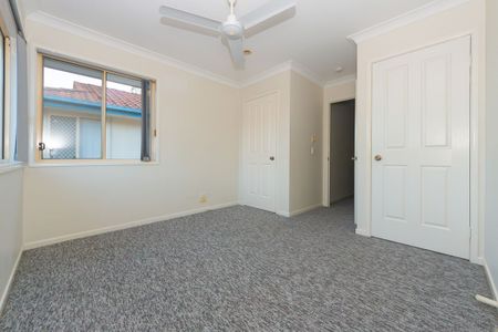 Included internet and water - Photo 4