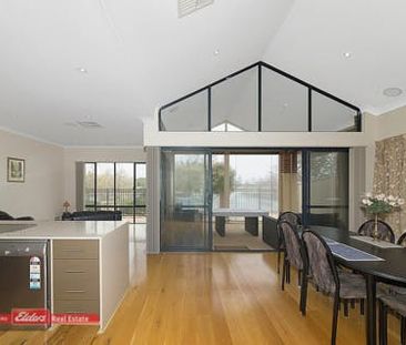 BEAUTIFUL HOME IN HARRINGTON WATERS! - Photo 2