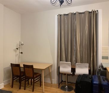 1 Bed Flat, West Crosscauseway, EH8 - Photo 1