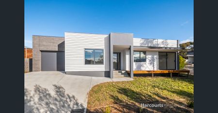 2 Bedroom House! - Photo 5