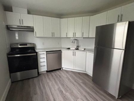 9A Tripp Ave, Unit 3, Belleville, ON - Photo 2