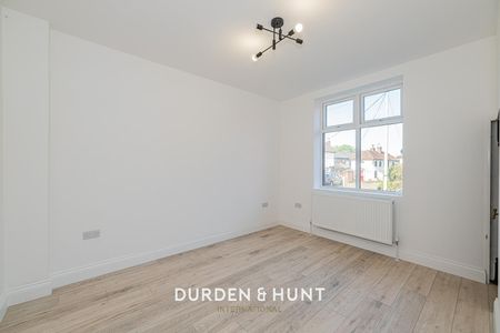 Essex House, 118 High Street, Ongar - Photo 3