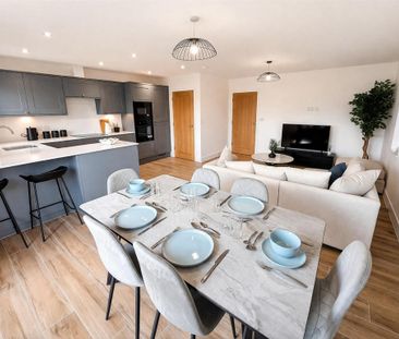 3 bedroom semi-detached house to rent - Photo 3