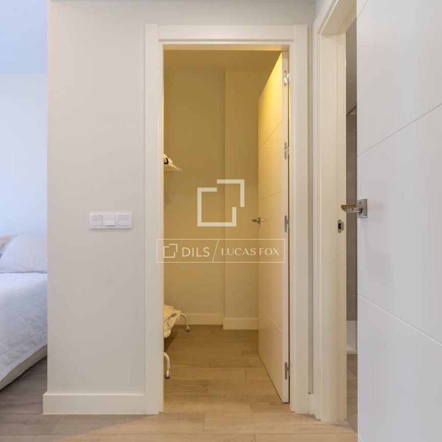 Excellent 3 Bedroom apartment with 22m² terrace for rent in Sant Just, Barcelona - Photo 1