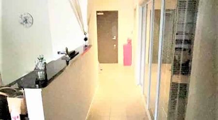 Oversized Two Bedroom Apartment 1st Story - Photo 3