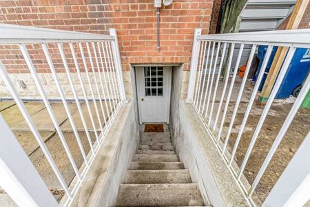 For Lease - 118 Braemar Avenue Unit# 1, Toronto, Ontario - Photo 2