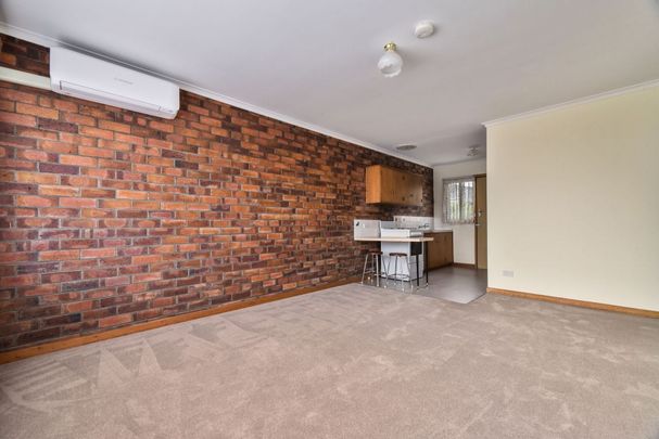 1/4 Albert St, Youngtown - Photo 1