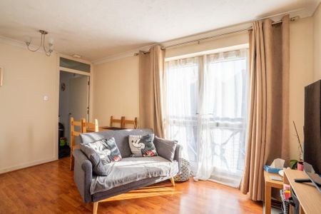 Studio to rent - Photo 2