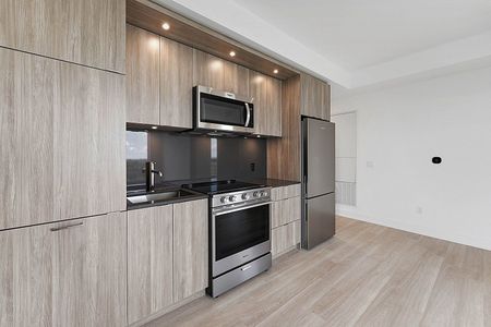 For Lease - 60 Central park roadway N/A Unit# 2413, Toronto, Ontario - Photo 5
