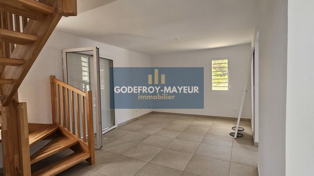 Location Maison 4 pièces 98m² ST FRANCOIS 97118 - Photo 1