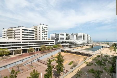 Carrer de Pi i Margall, Badalona, Catalonia 08912 - Photo 5