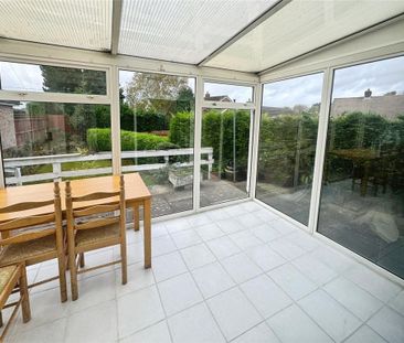 2 bedroom bungalow to rent - Photo 1