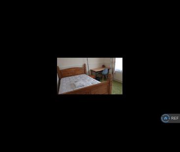 5 bedroom semi-detached house to rent - Photo 4