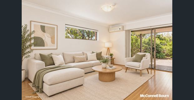 Spacious Three-Bedroom Villa in Prime Castle Hill Location - Photo 1