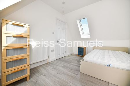 6 bedroom terraced house to rent - Photo 4