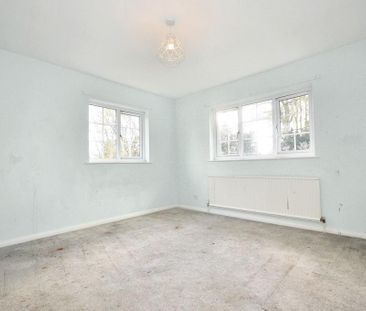 4 bedroom detached house to rent - Photo 2