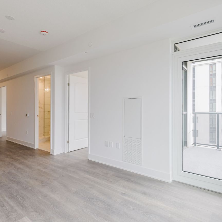 For Lease - 204 Burnhamthorpe Road Unit# 404, Mississauga, Ontario - Photo 1