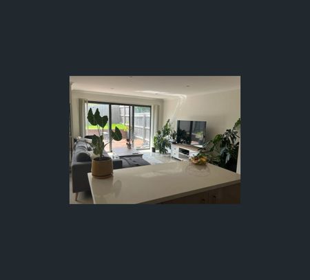 87A Power Avenue, Chadstone, Vic 3148 - Photo 3