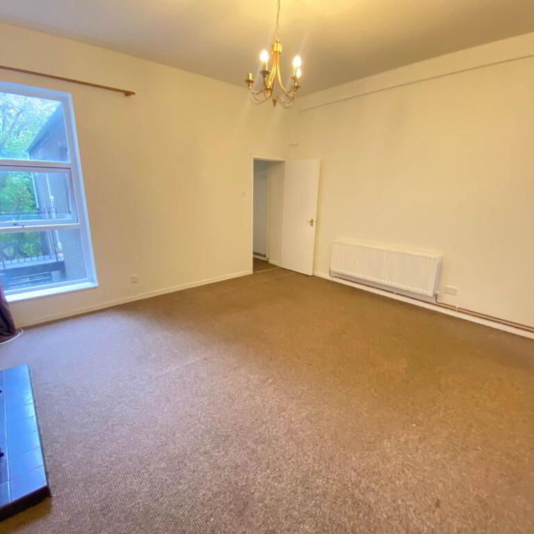 Apt 5 49, Knock Road, Belfast, BT5 6LA - Photo 1