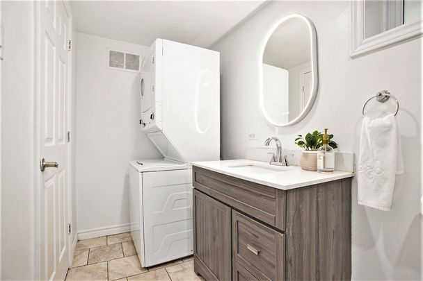 For Lease - 33-B Majestic Drive, South of Baseline to Knoxdale, Ontario - Photo 1