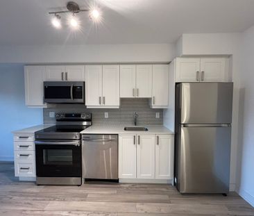 For Lease - 1480 Bayly Street Unit# 1404, Pickering, Ontario - Photo 2