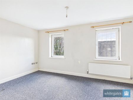 4 bedroom townhouse to rent - Photo 2