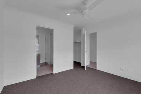 Four Bedroom Family Home in Baldivis - Photo 4