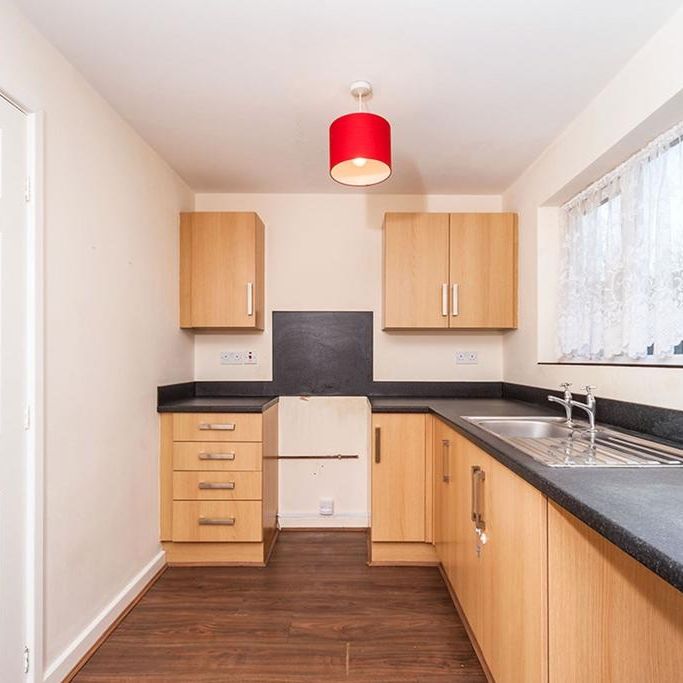 3 bedroom terraced house to rent - Photo 1