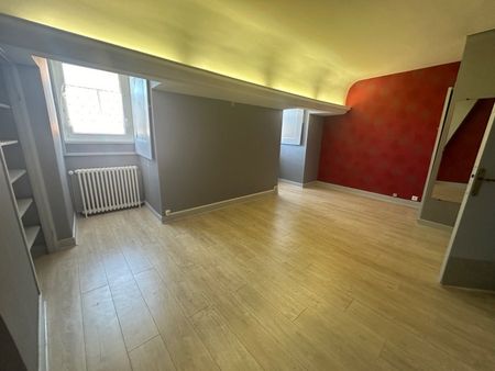 Appartement 5 pièces à - Photo 2