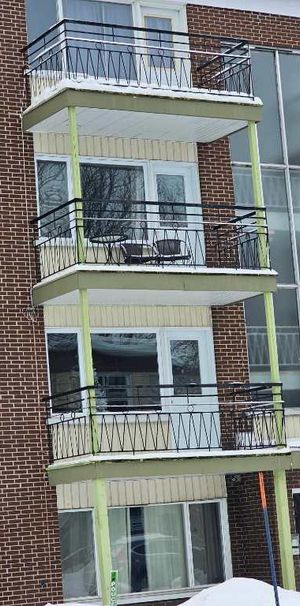 5 ½ LIBRE LE 1ER JUILLET 2026 - Photo 1