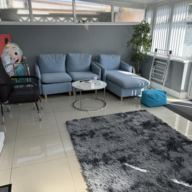 4 bedroom semi-detached house to rent - Photo 1