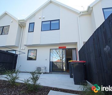 Finest Townhouse on Cross Street - Photo 4