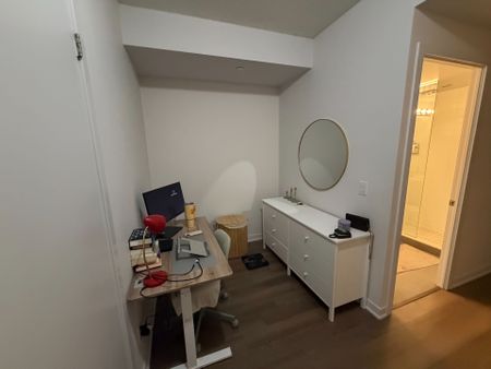 For Lease - 60 Berwick Avenue Unit# 1211, Toronto, Ontario - Photo 3