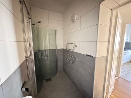 Övre Eneborgsvägen 19- 3rok (lgh 1002) - Photo 3