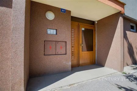 STYLOVÝ & ÚTULNÝ BYT 3+1 S LODŽIÍ – VAŠE NOVÁ OÁZA KLIDU V DĚČÍNĚ - Фото 4