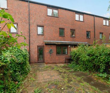 1 bedroom in a house share to rent - Photo 6
