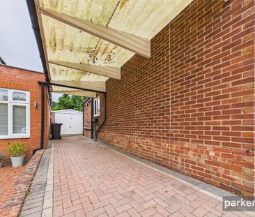 3 bedroom semi-detached house to rent - Photo 5