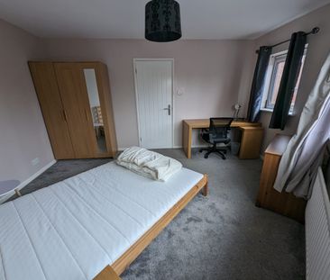 Room in a Shared House, Old York Street, M15 - Photo 3