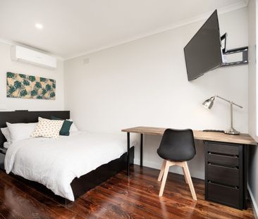 Want a touch of luxury? With all Utilities and Unlimited WiFi Inclu... - Photo 2