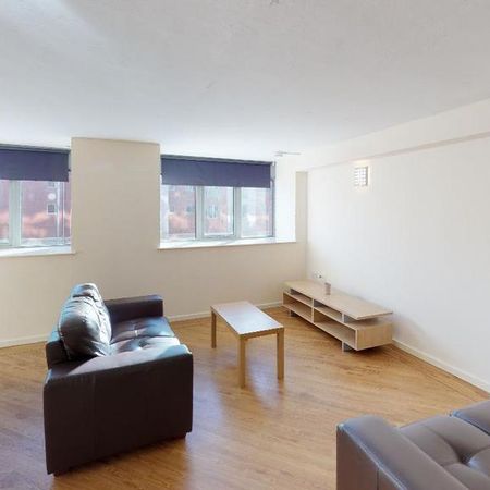 2 bedroom flat to rent - Photo 3